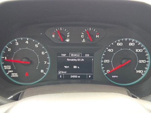 Used 2024 Chevrolet Equinox LS FWD image 23