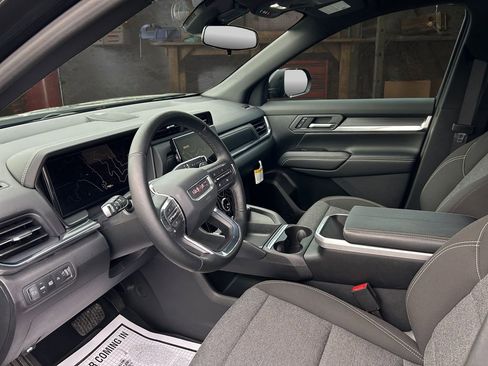 New 2026 GMC Terrain Elevation FWD image 13