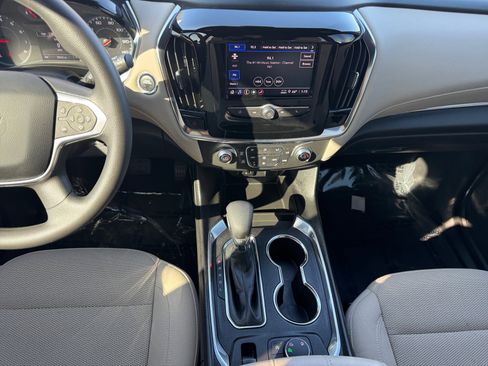Used 2023 Chevrolet Traverse LS w/ Safety Package image 4