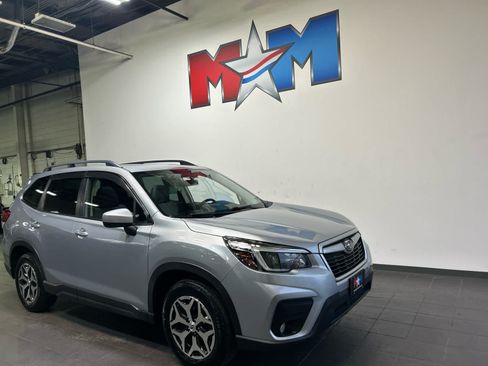 Used 2021 Subaru Forester Premium AWD/4WD image 2