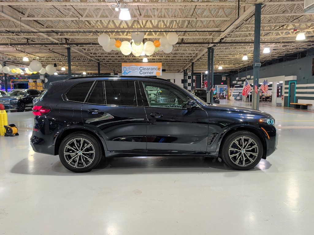 Certified 2026 BMW X5 xDrive40i w/ M Sport Package AWD/4WD image 7