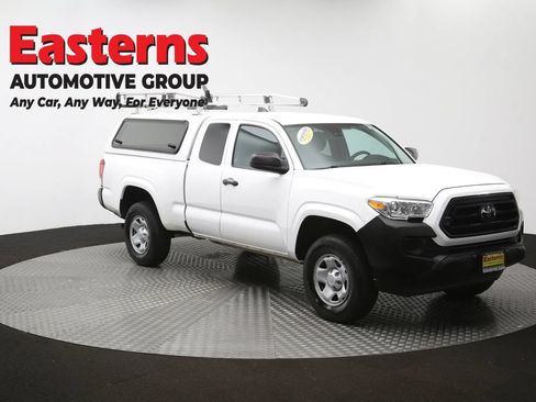 Used 2020 Toyota Tacoma SR RWD image 48