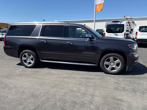 Used 2017 Chevrolet Suburban Premier RWD image 8