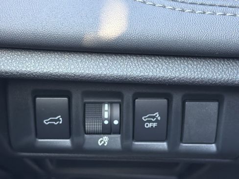 Used 2025 Subaru Outback Limited w/ Popular Package #2 AWD/4WD image 26