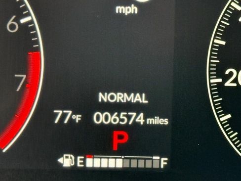 Used 2025 Honda Pilot EX-L image 25