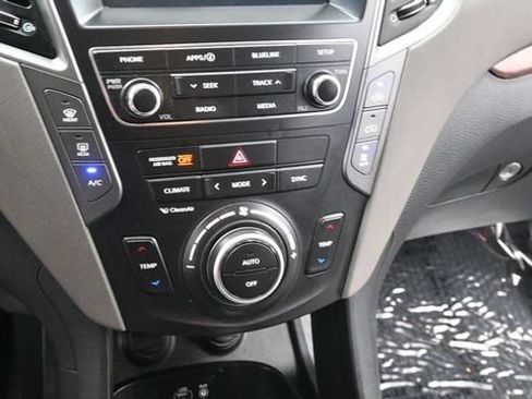 Used 2019 Hyundai Santa Fe XL SE w/ SE Premium Package 02 AWD/4WD image 20
