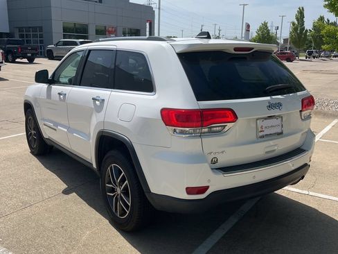 Used 2017 Jeep Grand Cherokee Limited AWD/4WD image 2