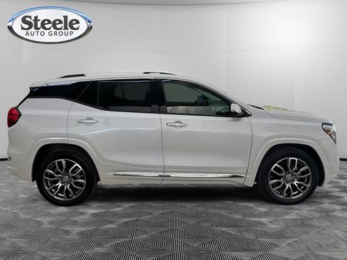 Used 2023 GMC Terrain Denali w/ Denali Premium Package AWD/4WD image 6