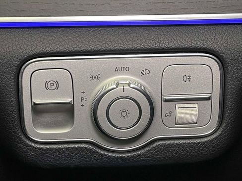 Used 2020 Mercedes-Benz GLE 450 4MATIC image 37