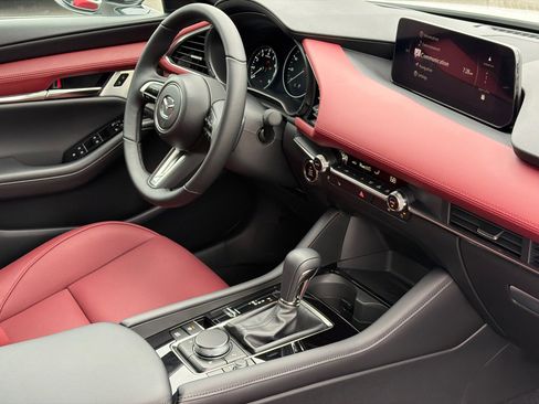 New 2026 MAZDA MAZDA3 Hatchback w/ Appearance Package image 9