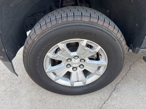 Used 2021 Chevrolet Colorado LT RWD image 3