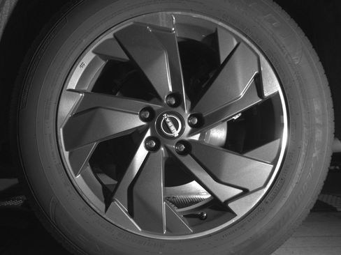 Used 2025 Nissan Rogue SV FWD image 14