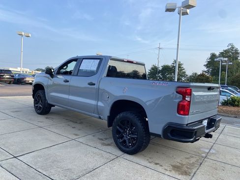 Used 2025 Chevrolet Silverado 1500 Custom Trail Boss AWD/4WD image 8