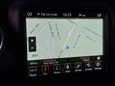 Used 2018 Jeep Wrangler Unlimited Sahara AWD/4WD image 5