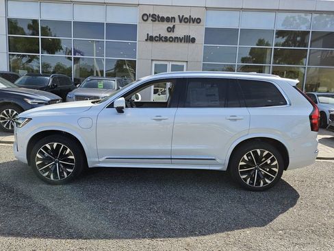 New 2025 Volvo XC90 T8 Ultra w/ Protection Package Premier AWD/4WD image 3
