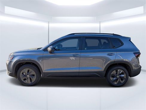 New 2026 Volkswagen Taos S image 6