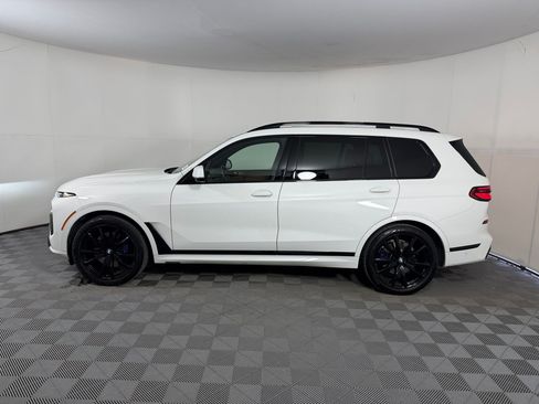 Used 2025 BMW X7 xDrive40i w/ Executive Package AWD/4WD image 2