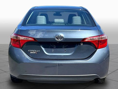Used 2017 Toyota Corolla L w/ Carpet Mat Package (TMS) FWD image 5