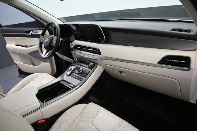 Used 2020 Hyundai Palisade Limited FWD image 24