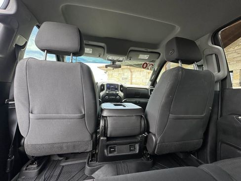 Used 2020 Chevrolet Silverado 1500 LT w/ LT Value Package AWD/4WD image 8