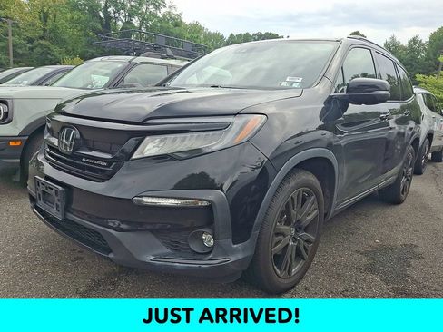 Used 2021 Honda Pilot Black Edition image 2