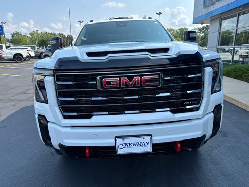 Used 2026 GMC Sierra 3500 AT4 w/ AT4 Premium Plus Package AWD/4WD image 12