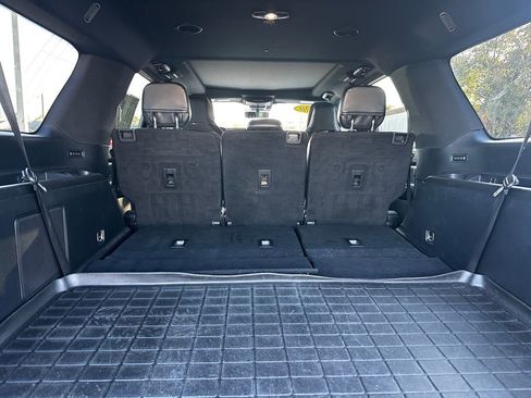 Used 2020 Lincoln Navigator L Reserve w/ Equipment Group 208A Reserve image 36