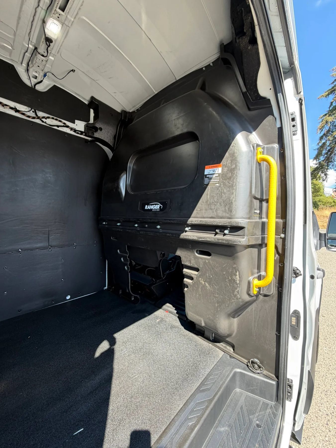 Used 2024 Ford Transit 250 148 High Roof Extended w/ Load Area Protection Package RWD image 24