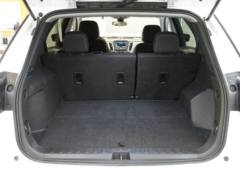 Certified 2023 Chevrolet Equinox LS w/ LS Convenience Package FWD image 13