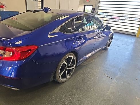 Used 2019 Honda Accord Sport image 5
