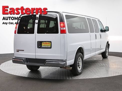 Used 2024 Chevrolet Express 3500 LT w/ LT Preferred Equipment Group RWD image 5