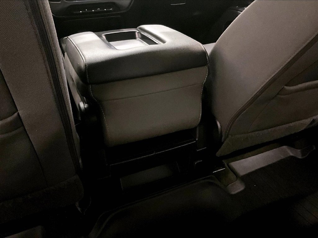 Used 2018 Chevrolet Silverado 1500 LT w/ All Star Edition AWD/4WD image 11