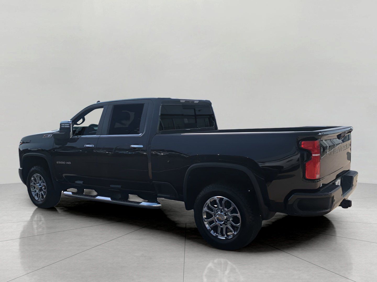 Certified 2025 Chevrolet Silverado 2500 LT w/ Z71 Chrome Sport Edition AWD/4WD image 5