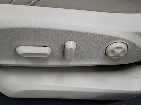 Used 2019 Buick Envision Preferred FWD image 23