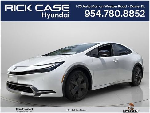 Used 2025 Toyota Prius Plug-In Hybrid FWD image 1