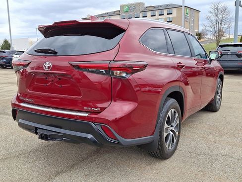 New 2026 Toyota Highlander XLE image 6