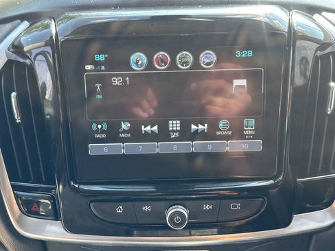 Used 2019 Chevrolet Traverse LT w/ LPO, Floor Liner Package AWD/4WD image 18