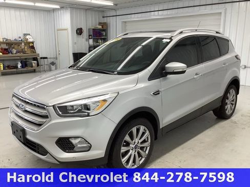 Used 2018 Ford Escape Titanium image 3