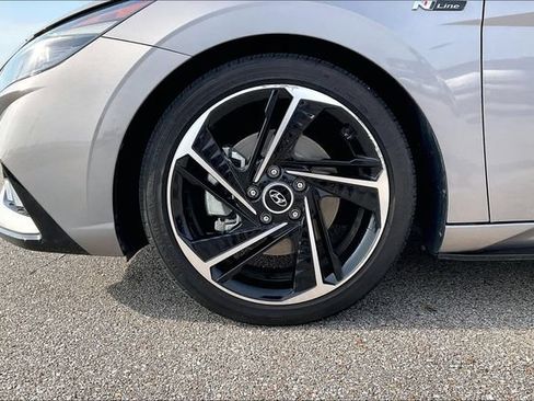 Certified 2022 Hyundai Elantra N Line FWD image 4