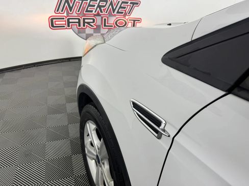 Used 2015 Ford Escape SE AWD/4WD image 22