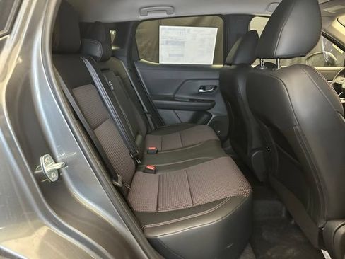 New 2026 Nissan Kicks SR w/ Cold Weather Package FWD image 17
