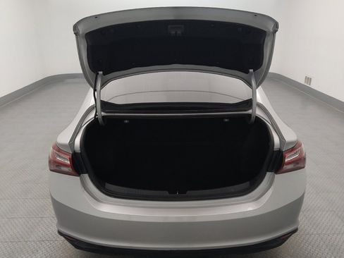 Used 2022 Chevrolet Malibu LT FWD image 29