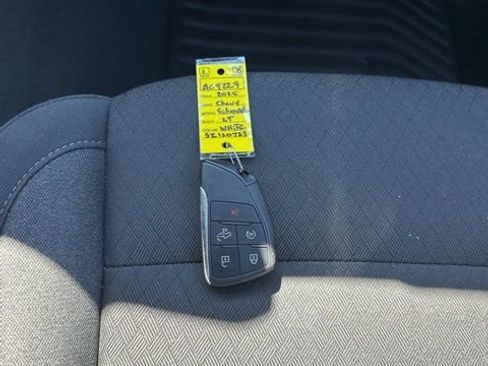 Used 2025 Chevrolet Silverado 1500 LT AWD/4WD image 34