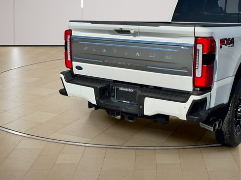 Used 2024 Ford F350 Platinum w/ FX4 Off-Road Package AWD/4WD image 41