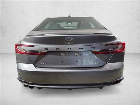 Used 2025 Toyota Camry SE FWD image 4