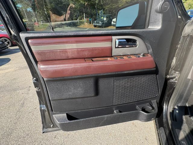 Used 2016 Ford Expedition EL Platinum AWD/4WD image 19