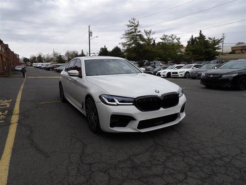 Used 2019 BMW 530i xDrive w/ M Sport Package image 2