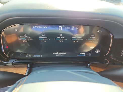 Used 2024 Jeep Grand Wagoneer Series III w/ Rear Seat Video Group 1 AWD/4WD image 11