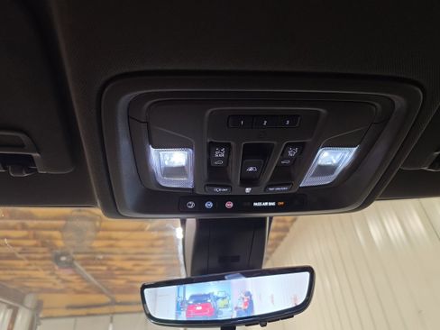 Used 2020 Chevrolet Silverado 1500 LTZ w/ LTZ Premium Package image 20