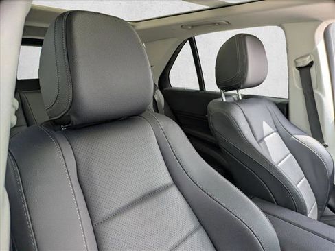 Used 2024 Mercedes-Benz GLE 350 4MATIC image 13